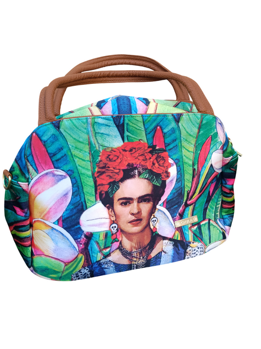 Frida Savage - Ana