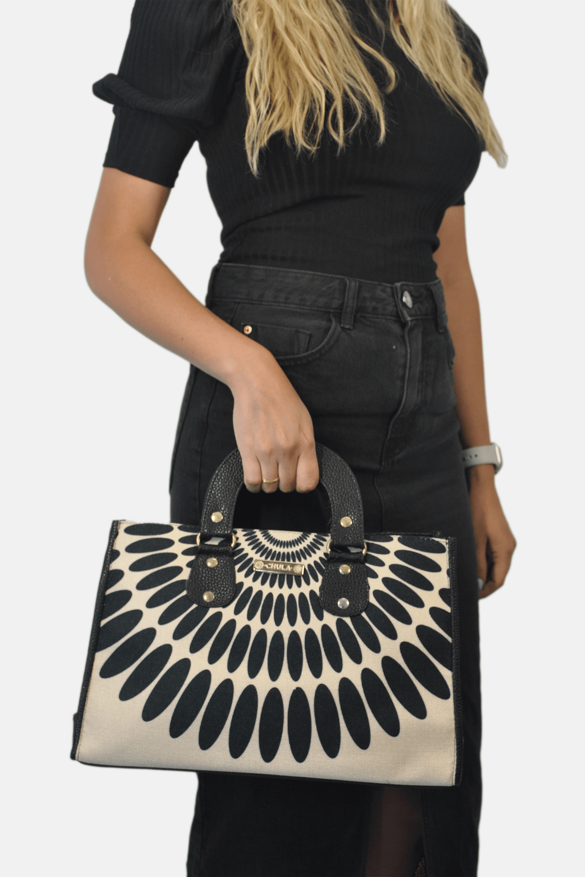 Bolso de mano y bandolera grande de mujer Basket Petalos negros | CHULA Tulum - CHULA Tulum