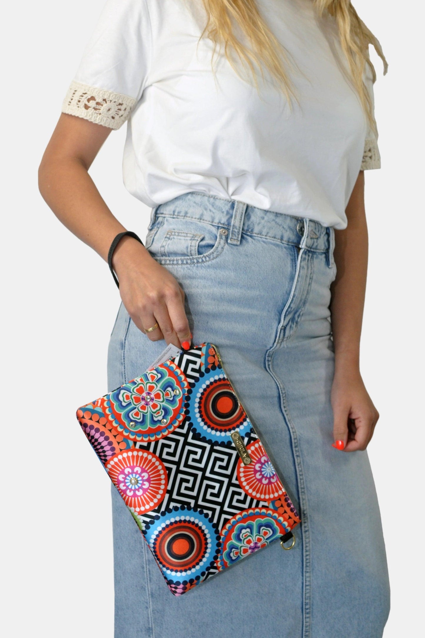 Bolso de Mano y Bandolera Pequeño Clutch Círculos Negro Geométrico | CHULA Tulum - CHULA Tulum