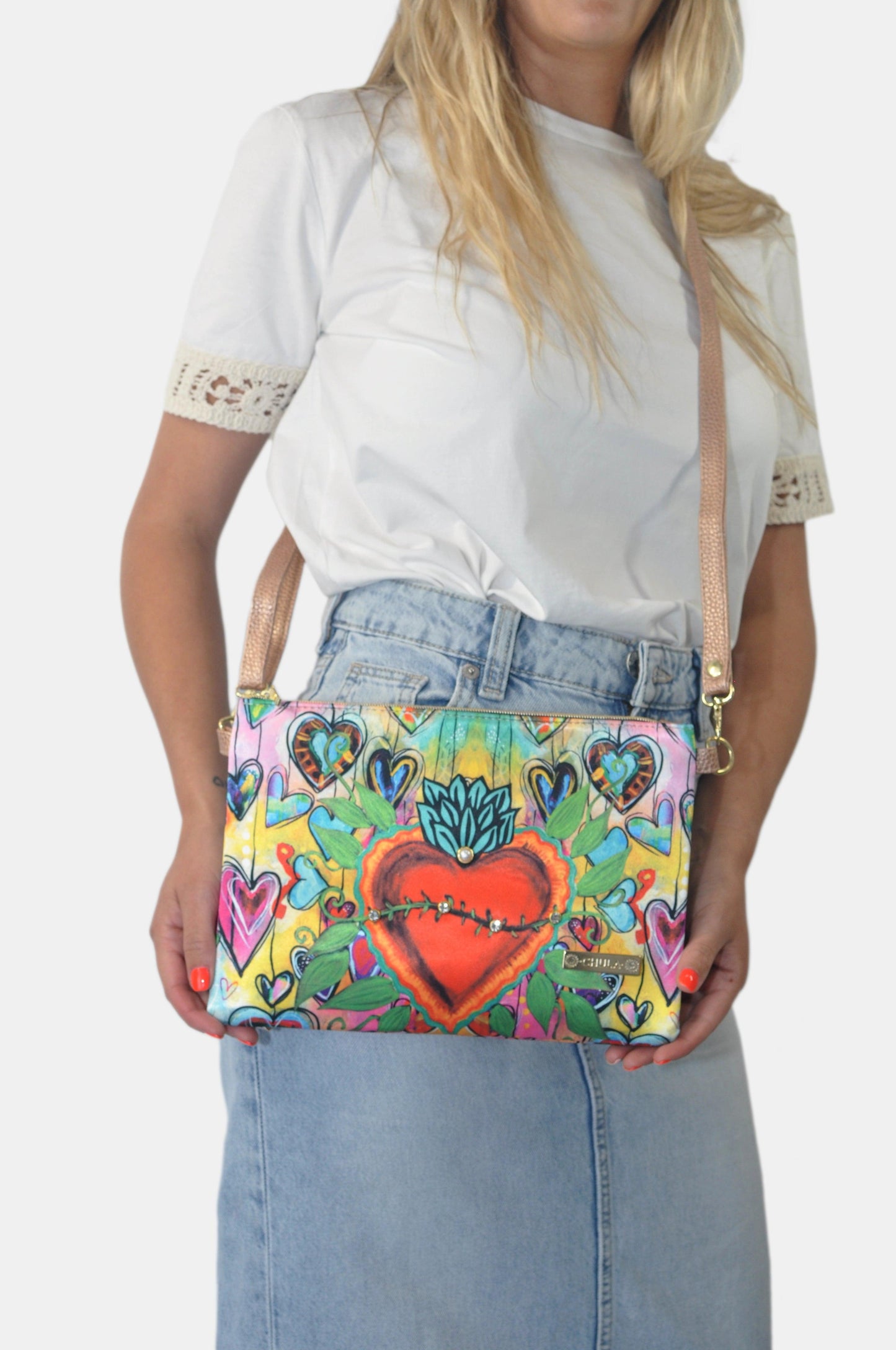 Bolso de Mano y Bandolera Pequeño Clutch Pop Art Corazón | CHULA Tulum - CHULA Tulum