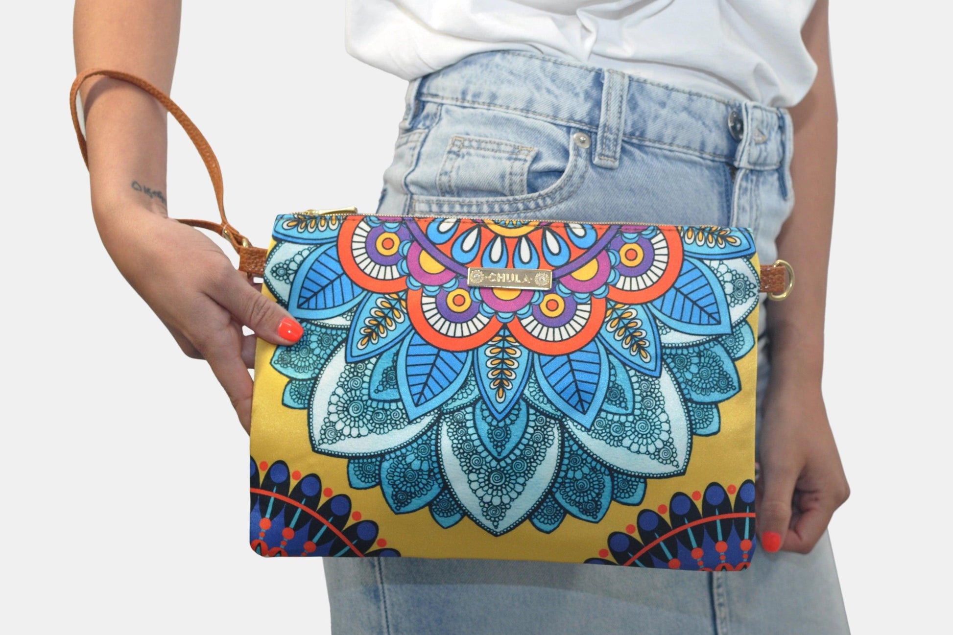 Bolso de Mano y Bandolera Pequeño Clutch Mándala Amarilla | CHULA Tulum - CHULA Tulum