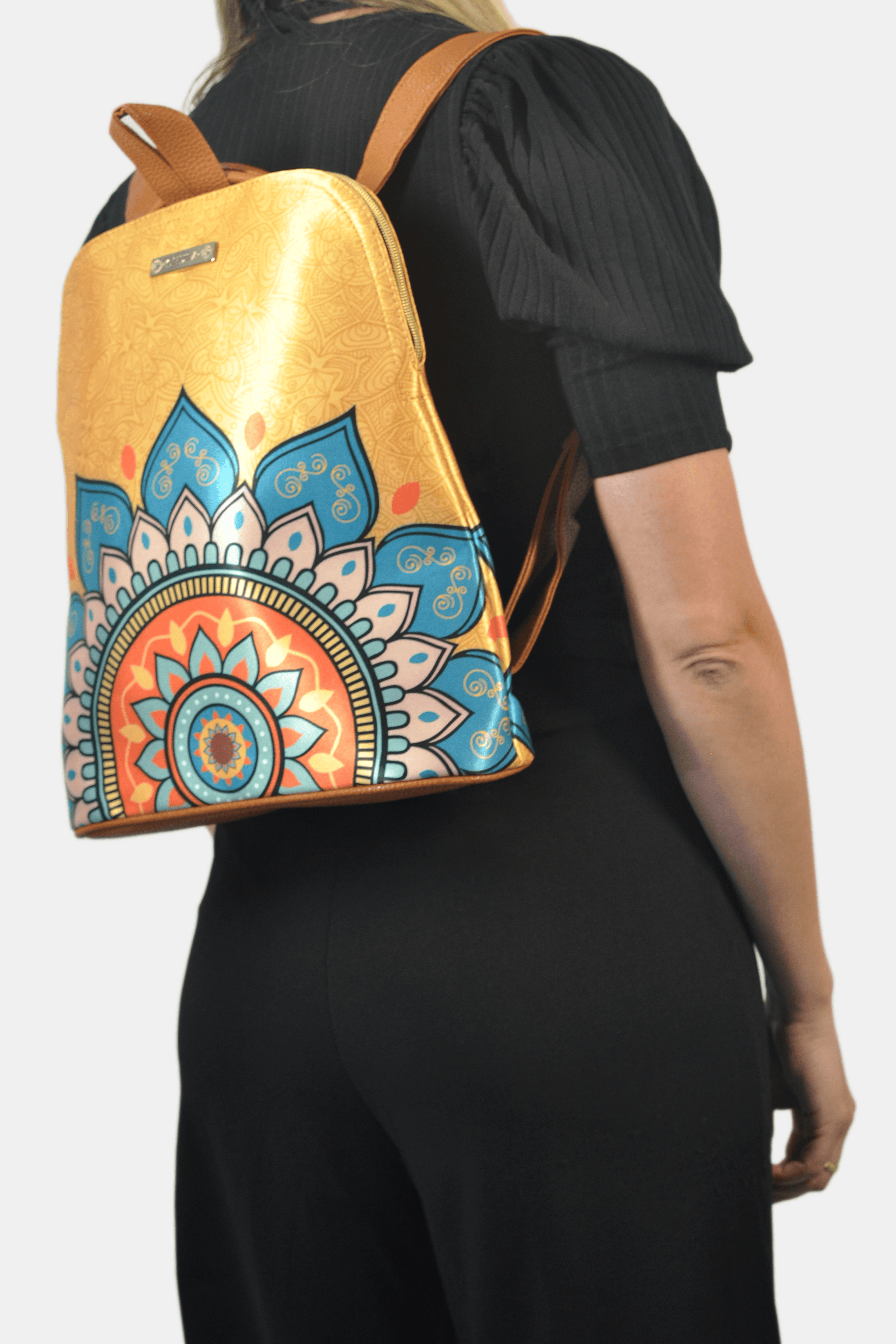 Mochila de Mujer y Bolso de hombro grande BagPack Mandala Dorada | CHULA Tulum - CHULA Tulum