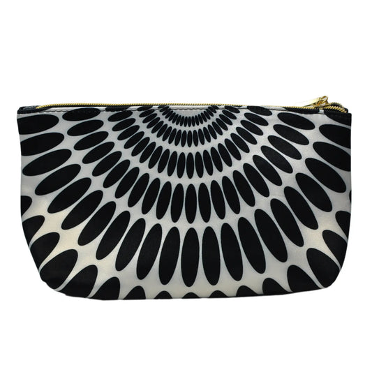 Petalos negros- Makeup Bag